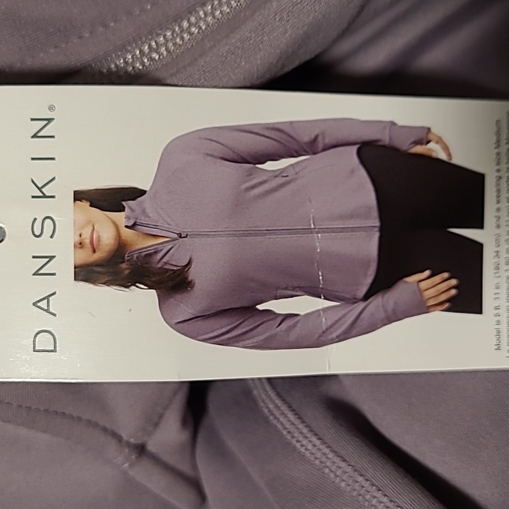 New Danskin Women's Lavender  Full Zip Yoga Jacket size M